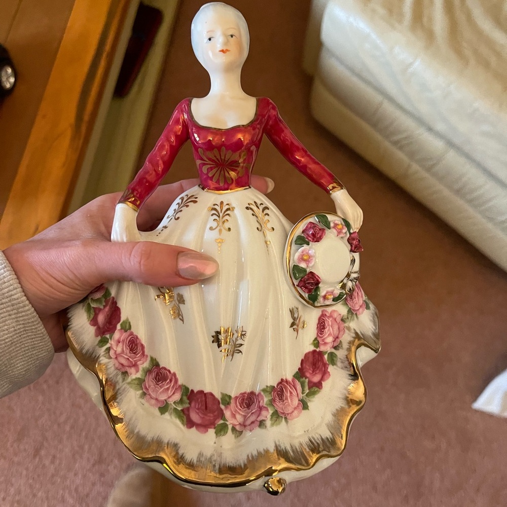 Antique Victorian colonial lady ceramic
